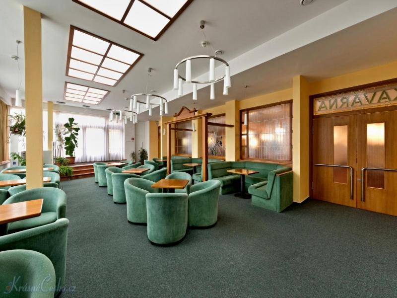 Hotel Svratka מראה חיצוני תמונה