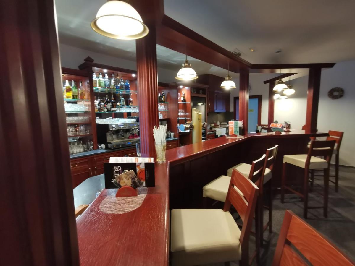 Hotel Svratka מראה חיצוני תמונה