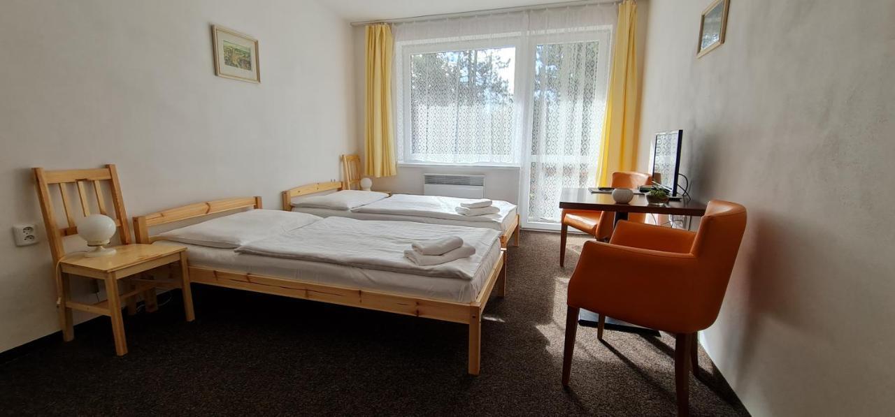 Hotel Svratka מראה חיצוני תמונה