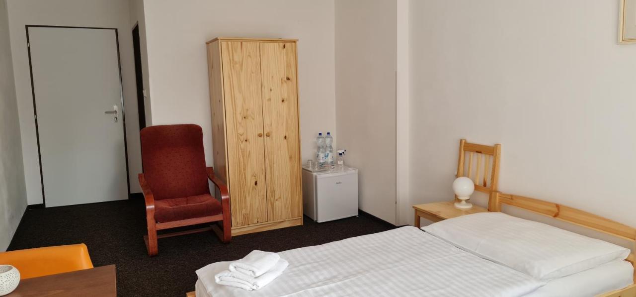 Hotel Svratka מראה חיצוני תמונה